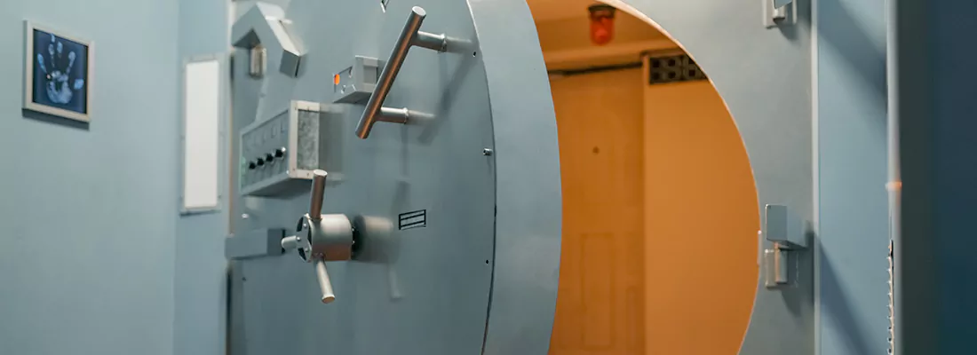 Vault and Safe locksmith services in Orlando, FL